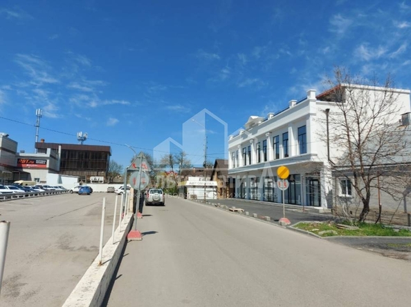 
  Продается универсальное помещение, 243 м², Индустриальная ул
. Фото 6.