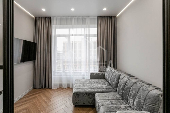 
   Продам 1-комнатную, 37 м², 40 лет Октября ул

. Фото 2.