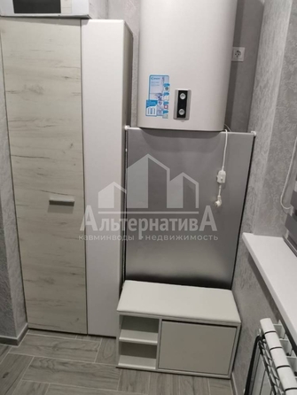 
  Продается 1-комн. квартира, 34 м², Гастелло ул
. Фото 4.