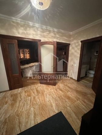 
   Продам 2-комнатную, 92 м², Кирова ул

. Фото 5.