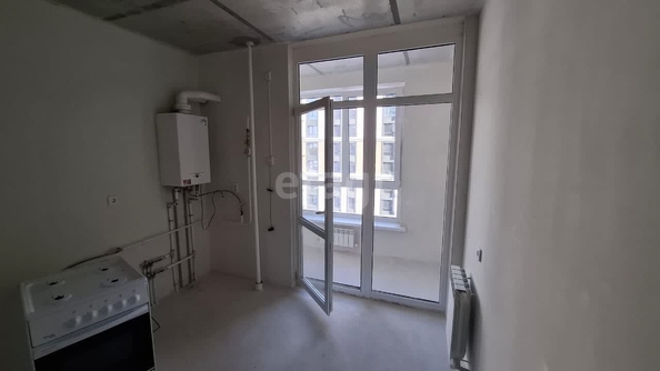 
   Продам 1-комнатную, 38 м², Андрея Голуба ул, 16к1

. Фото 8.