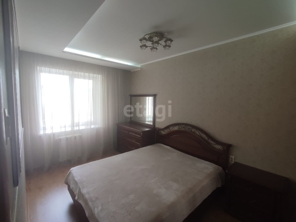 
   Продам 2-комнатную, 78 м², Пирогова ул, 38б

. Фото 5.