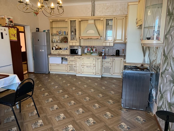 
  Продается 4-комн. квартира 235.9 м². Фото 2.