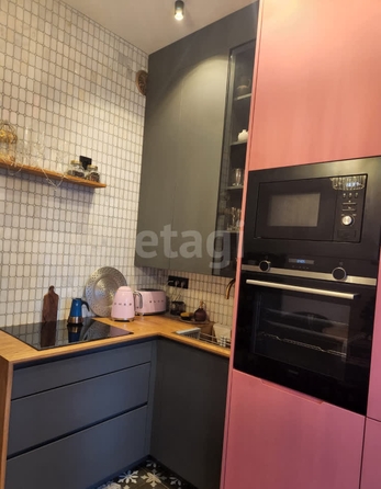 
   Продам 2-комнатную, 50.1 м², Дзержинского ул, 2а

. Фото 2.