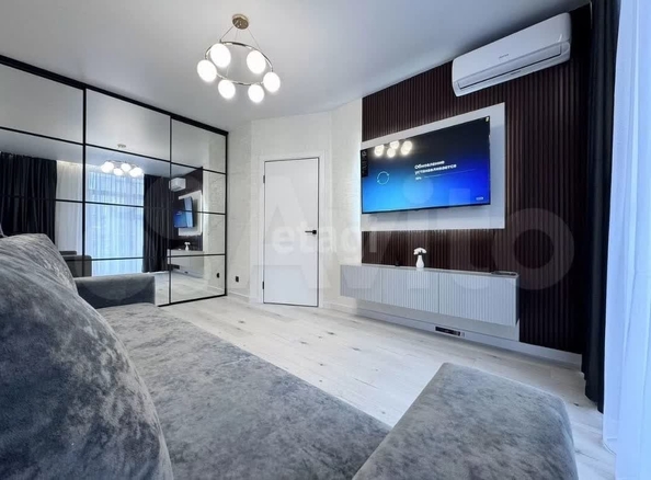 
   Продам 1-комнатную, 35.9 м², Тухачевского ул, 33

. Фото 1.