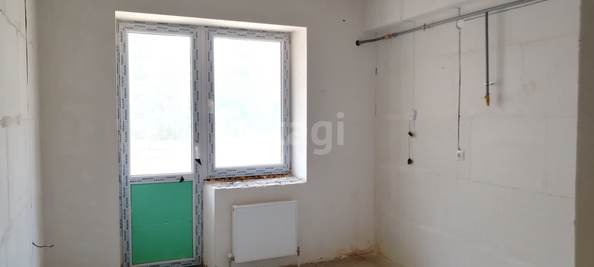 
   Продам 1-комнатную, 49.6 м², Октябрьская ул, 184ак1

. Фото 2.