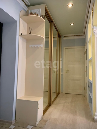 
   Продам 2-комнатную, 52 м², Доваторцев ул, 201б

. Фото 3.