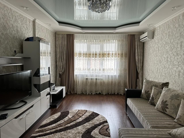 
  Продается 2-комн. квартира 63 м². Фото 1.