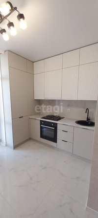 
   Продам 1-комнатную, 36 м², Матрёны Наздрачёвой ул, 7/1

. Фото 2.