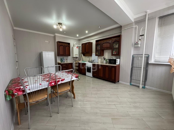 
   Продам 3-комнатную, 97.2 м², Лермонтова ул, 198

. Фото 2.