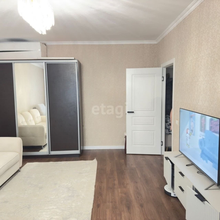 
   Продам 1-комнатную, 51 м², Доваторцев ул, 86/1

. Фото 9.