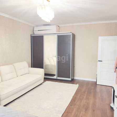 
   Продам 1-комнатную, 51 м², Доваторцев ул, 86/1

. Фото 15.