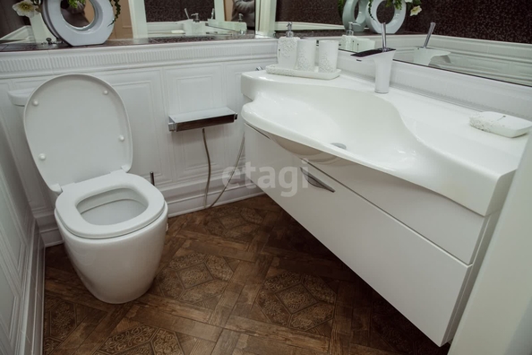 
   Продам 2-комнатную, 83.5 м², Ленина ул, 244/2

. Фото 19.