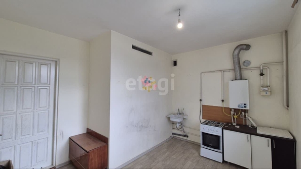 
  Продается 2-комн. квартира, 71.9 м², Осипенко ул, д. 8
. Фото 13.