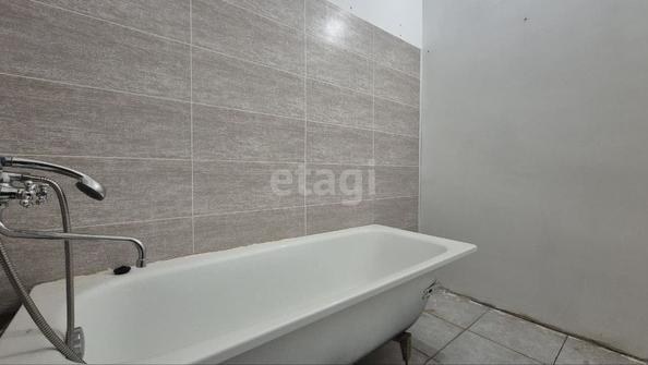 
  Продается 2-комн. квартира, 71.9 м², Осипенко ул, д. 8
. Фото 16.