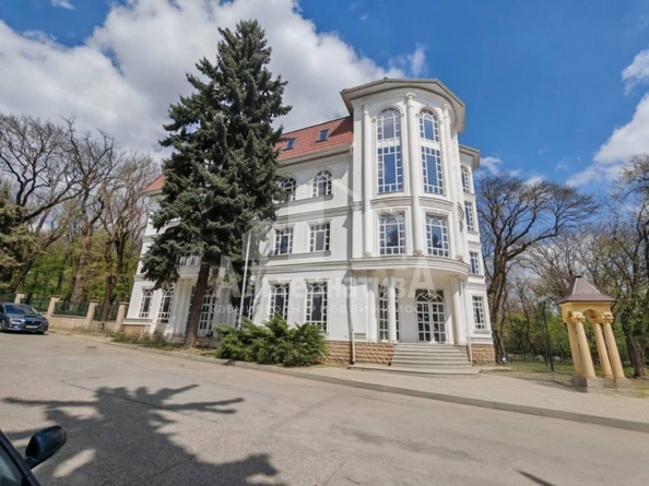 
  Продается универсальное помещение 1400 м². Фото 1.