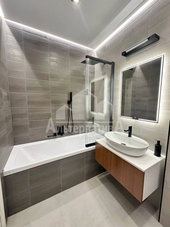 
  Продается 2-комн. квартира, 68.1 м², Окопная ул
. Фото 7.