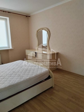 
  Продается 3-комн. квартира, 108 м², Стародубовская ул
. Фото 2.