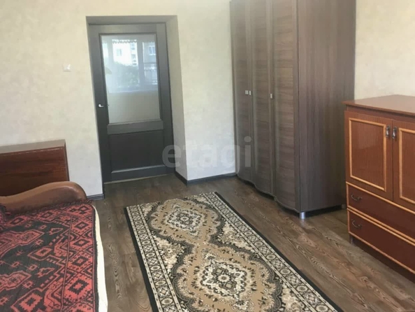 
  Сдается 1-комн. квартира, 35 м², Октябрьская ул, д. 188/2
. Фото 3.