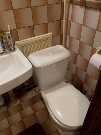 
  Продам 2-комн. квартиру, 42.1 м², 40 лет Октября пр-кт, д. 23
. Фото 7.