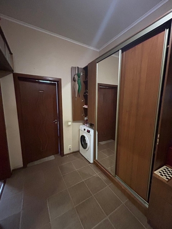 
  Продается 1-комн. квартира, 50 м², Есенина ул, д. 9
. Фото 4.