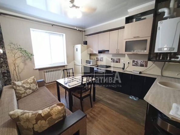 
  Продается 3-комн. квартира, 94.6 м², Замковая ул
. Фото 5.