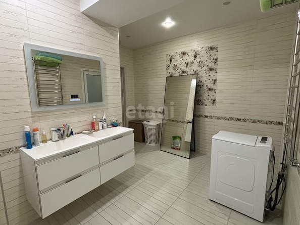 
  Продается 4-комн. квартира, 184 м², 45 Параллель ул, д. 2
. Фото 34.