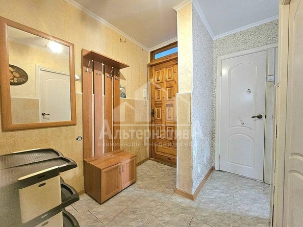 
  Продается 2-комн. квартира, 41.7 м², Крылова ул
. Фото 2.