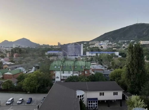 
  Продается 2-комн. квартира 76 м². Фото 2.