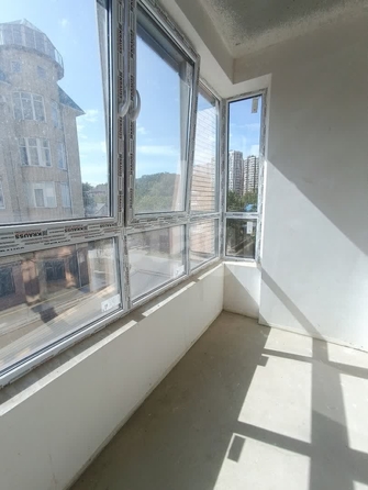 
  Продается 2-комн. квартира, 71.5 м², Кирина ул, д. 32
. Фото 3.