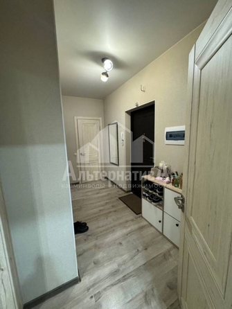 
  Продается 1-комн. квартира, 38 м², Очаровательная ул
. Фото 12.