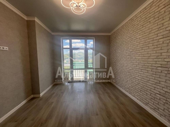 
  Продается 1-комн. квартира, 36 м², Жмакина ул
. Фото 3.