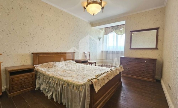 
  Продается 2-комн. квартира, 98 м², Кирова ул
. Фото 6.