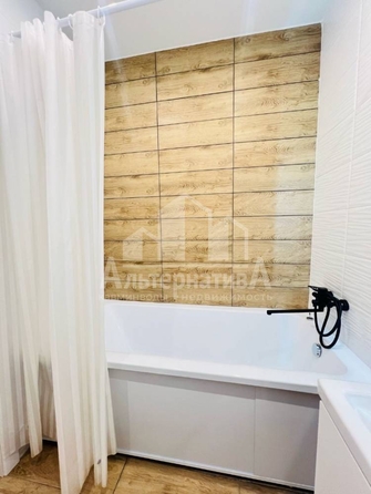
  Продается 1-комн. квартира, 23 м², Кленовая роща ул
. Фото 7.