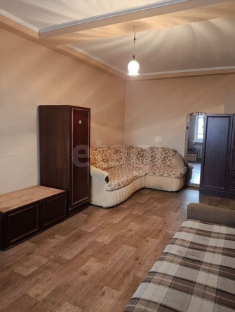 
  Продается 1-комн. квартира, 37.2 м², Пирогова ул, д. 32
. Фото 1.