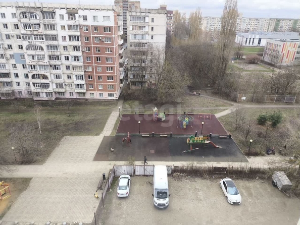 
  Продается 1-комн. квартира, 37.2 м², Пирогова ул, д. 32
. Фото 13.