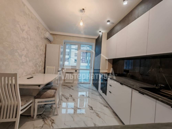 
  Продается 2-комн. квартира, 70 м², Никольская ул
. Фото 5.