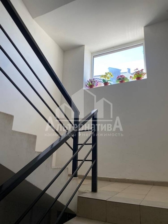 
  Сдается 1-комн. квартира, 65 м², Революции ул
. Фото 7.