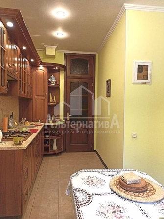 
  Продается 1-комн. квартира, 42 м², Александра Солженицына ул
. Фото 8.