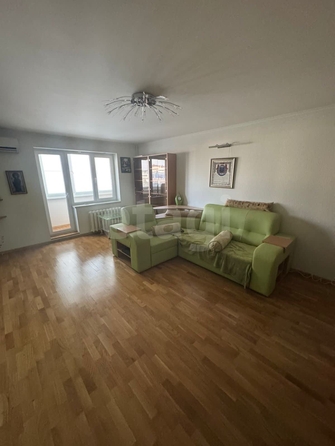 
  Продается 2-комн. квартира, 75 м², Тухачевского ул, д. 15/1
. Фото 2.