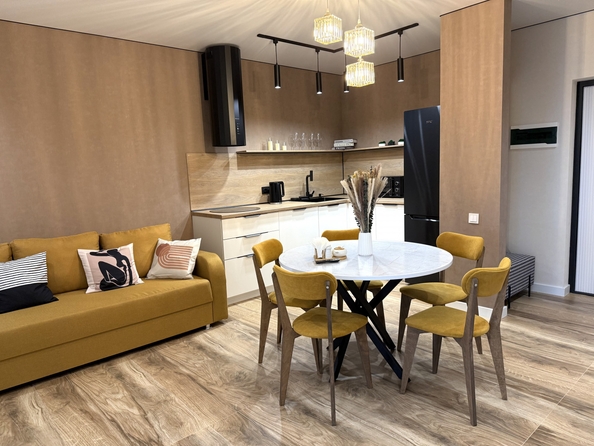 
  Продается 2-комн. квартира, 65 м², Бунимовича ул, д. 1
. Фото 1.