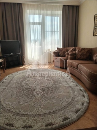 
  Продается 2-комн. квартира, 75.1 м², Дзержинского пр-кт
. Фото 8.