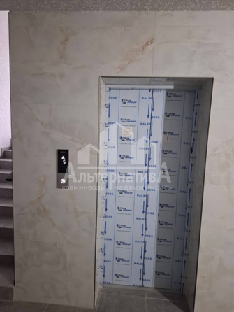 
  Продается 1-комн. квартира, 37 м², Патриса Лумумбы ул
. Фото 25.