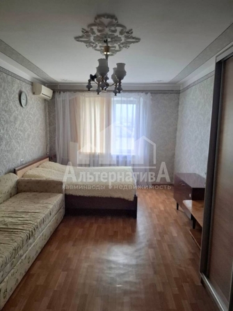 
  Продается 1-комн. квартира, 38 м², Бульварная ул
. Фото 2.