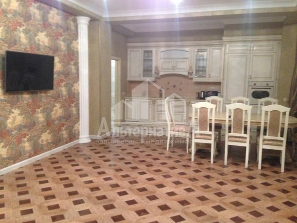 
  Продается 3-комн. квартира, 114 м², Шаумяна ул
. Фото 3.
