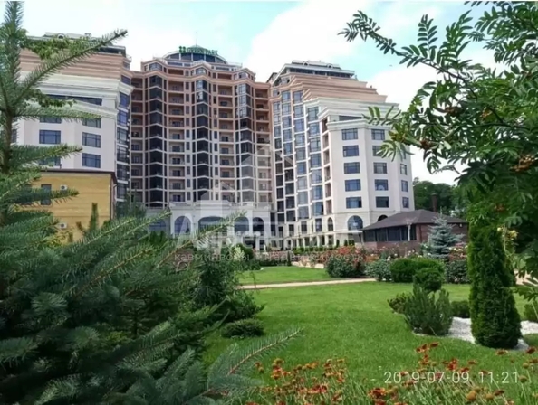 
  Продается 4-комн. квартира 220.4 м². Фото 1.
