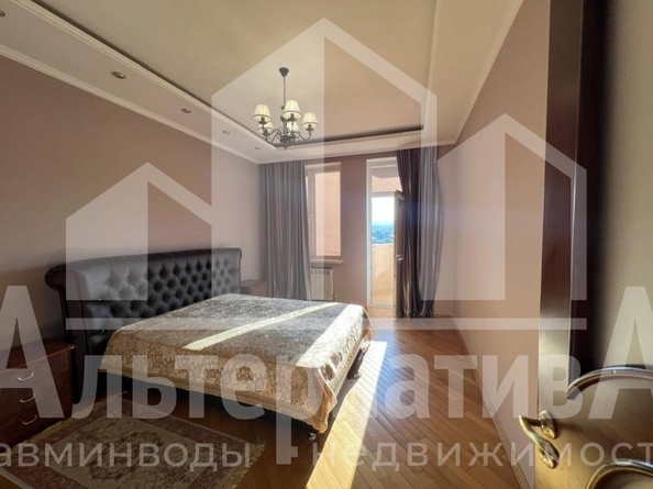 
  Продается 4-комн. квартира, 140 м², Островского ул
. Фото 4.