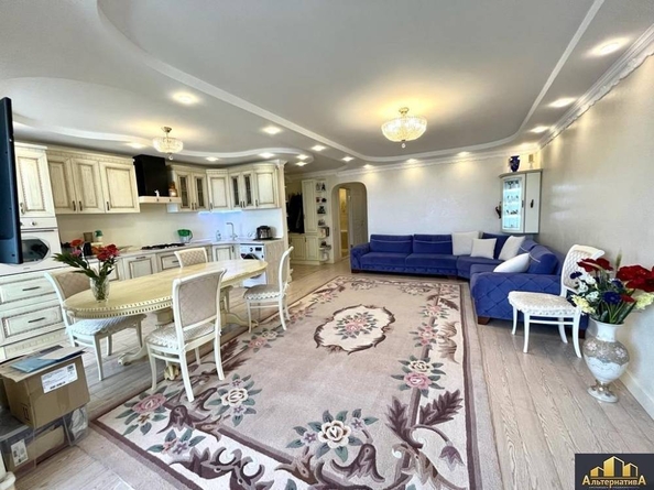 
  Продается 3-комн. квартира 82 м². Фото 1.