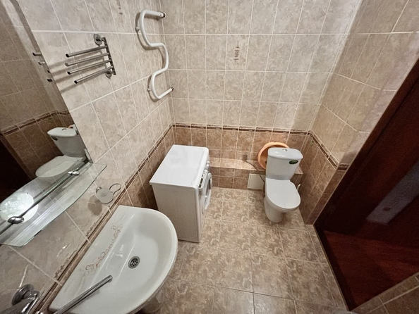 
  Продается 1-комн. квартира, 51.2 м², Мира ул, д. 400
. Фото 15.