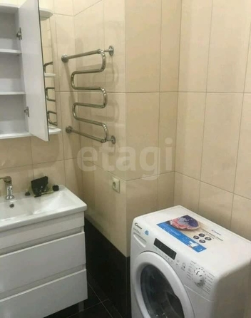 
  Продается 2-комн. квартира, 56 м², Спартака ул, д. 2а
. Фото 2.